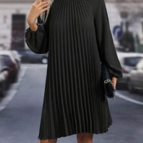 Kadın Uzun Kollu Yuvarlak Yaka Pileli Salaş Mini Ithal Krep Elbise