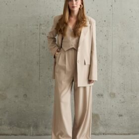 Bej Çizgili Ceket - Yelek Ve Pantolon Takım