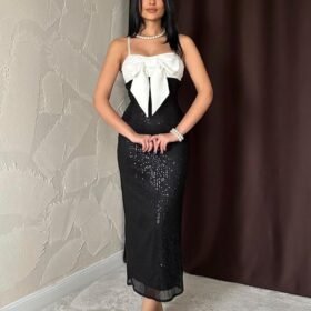 Siyah Önü Fiyonklu Garnili Elbise