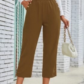 Kadın Beli Lastikli Düğme Ve Cep Detaylı Kapri Ithal Keten Pantolon