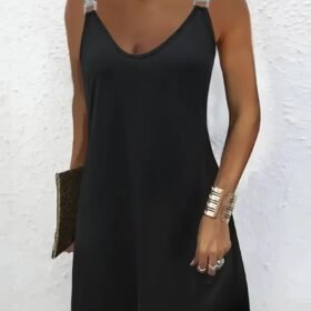 Kadın Askılı V Yakalı Toka Detaylı Janjan Krep Elbise