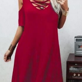 Dekolteli Bağcık Detay Viskon Kumaş Elbise