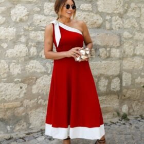 Kadın Tek Omuzu Açık Omuzlardan Kurdela Detaylı çift Renkli Ithal Krep Elbise