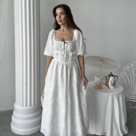 Beyaz Dantel Detaylı Brode Elbise