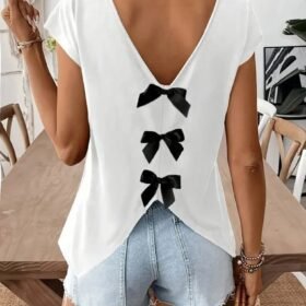 Kadın Kısa Kollu V Yakalı Arkadan Kurdele Detaylı Viskon Bluz