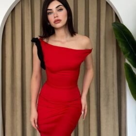Jovani Omuz Detaylı Elbise