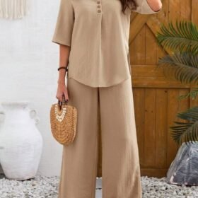 Kadın Kısa Kollu V Hakim Yaka Düğmeli Bürümcük Bluz Ve Pantolon Ikili Takım