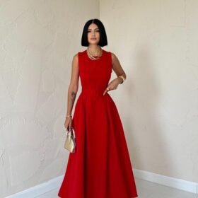 Kırmızı Halter Yaka Kloş Elbise