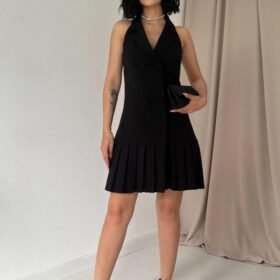 Siyah Sırtı Açık Ceket Yakalı Elbise