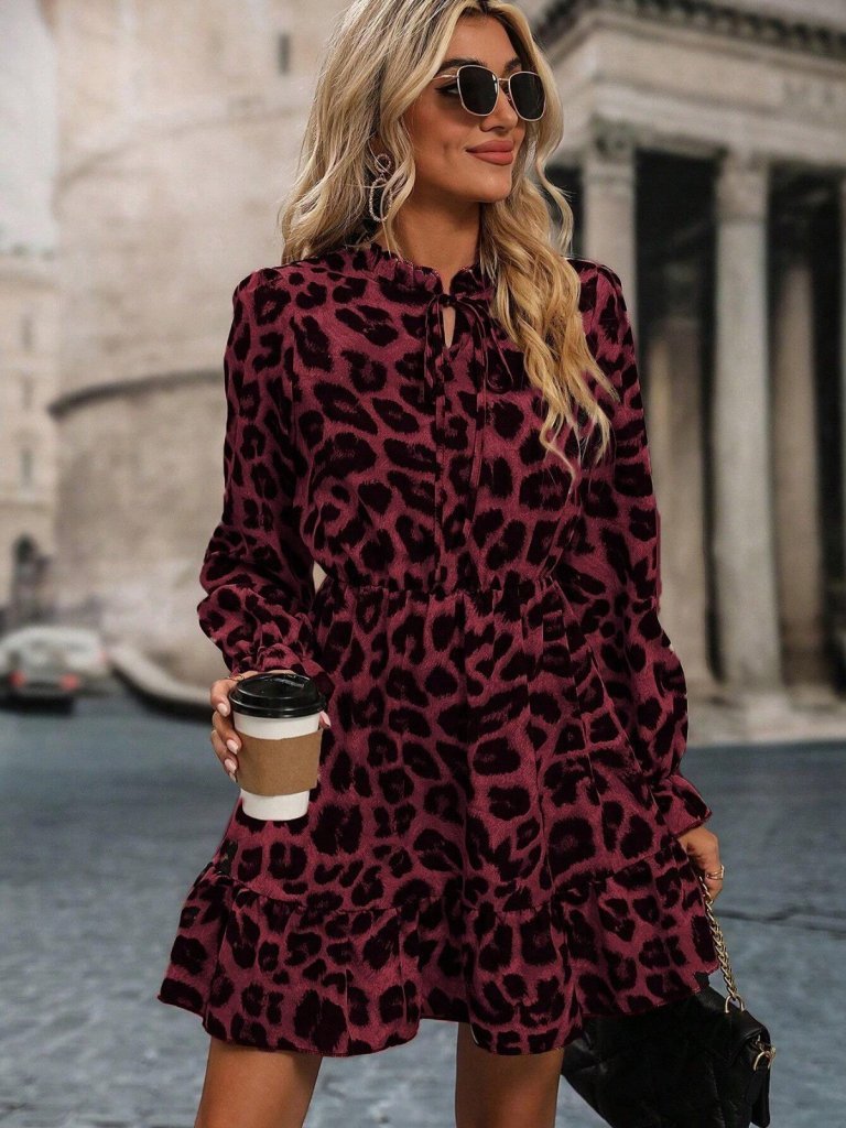 Kadın Uzun Kollu Yakadan Bağcıklı Modal Leopar Desenli Mini Elbise - Görsel 4