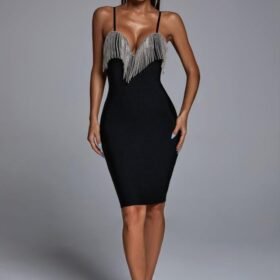 Kadın Omuz Askılı Derin Göğüs Dekolteli Zincir Detay Mini Elbise