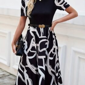 Kadın Kısa Kollu Yarı Balıkçı Yaka üst Viskon Alt Desenli Dokuma Midi Elbise