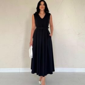 Siyah Önü Britli Pileli Elbise