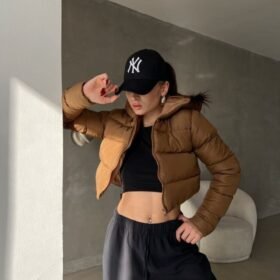 Kadın Kapüşon Detay Kısa şişme Mont