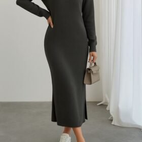 Kadın Uzun Kollu Bisiklet Yaka Yırtmaç Detay Triko Midi Boy Elbise