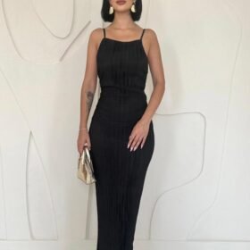 Siyah Piliseli Halter Boyun Elbise