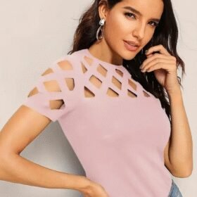 Kadın Kısa Kollu Baklava Desen Lazer Kesim Ithal Krep Bluz