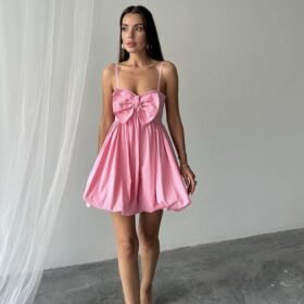 Pembe Önü Fiyonklu Askılı Elbise