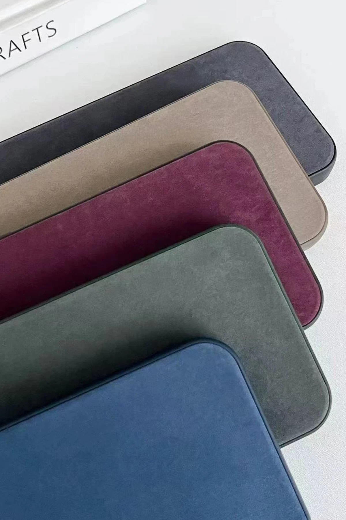 iPhone 15 Pro Kılıf Karen Magsafe Kapak - Kahverengi-(5796) - Görsel 4