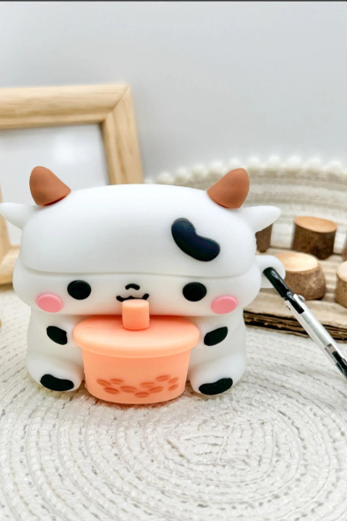 Airpods 3 (3.nesil) Karakter Silikon - Desen 11-(5796) - Görsel 3