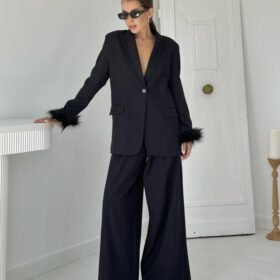 Siyah Kol Ucu Tüylü Ceket - Pantolon Takım