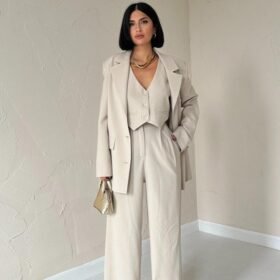 Bej Klas Ceket Ve Yelek Ve Pantolon Takım