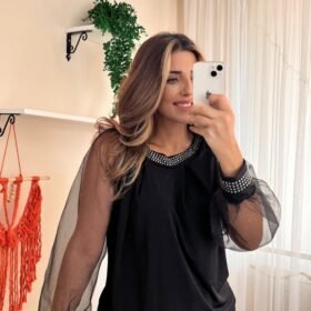 Kadın Uzun Kollu Bisiklet Yaka Taşlı Kol Tül Detaylı Sandy Bluz