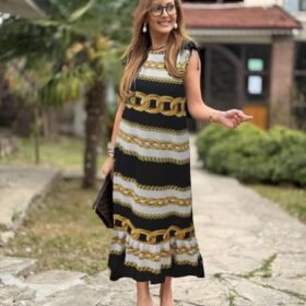 Kadın Omuzlardan Büzgülü Kayık Yaka Fırfırlı Janjan Krep Elbise