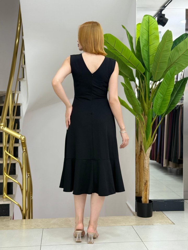 Kadın Sıfır Kollu Belden Büzgülü Eteği Volanlı Asimetrik Kesim Midi Janjan Krep Elbise - Görsel 3