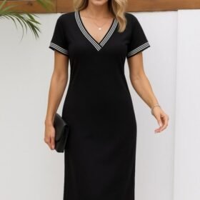 Kadın Kısa Kollu V Yakalı Yanlardan Yırtmaç Ve Düğmeli Viskon Iki Iplik Elbise