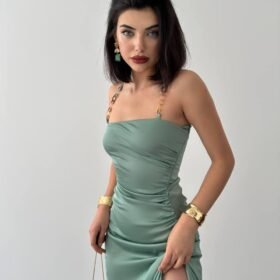 Oxpo Yırtmaç Detaylı Elbise