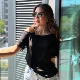 Kadın Tek Omuzu Askılı Kısa Kollu Toka Detaylı Dantelli Viskon Bluz