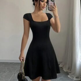 Kadın Kısa Kollu Geometrik Yakalı Janjan Krep Elbise