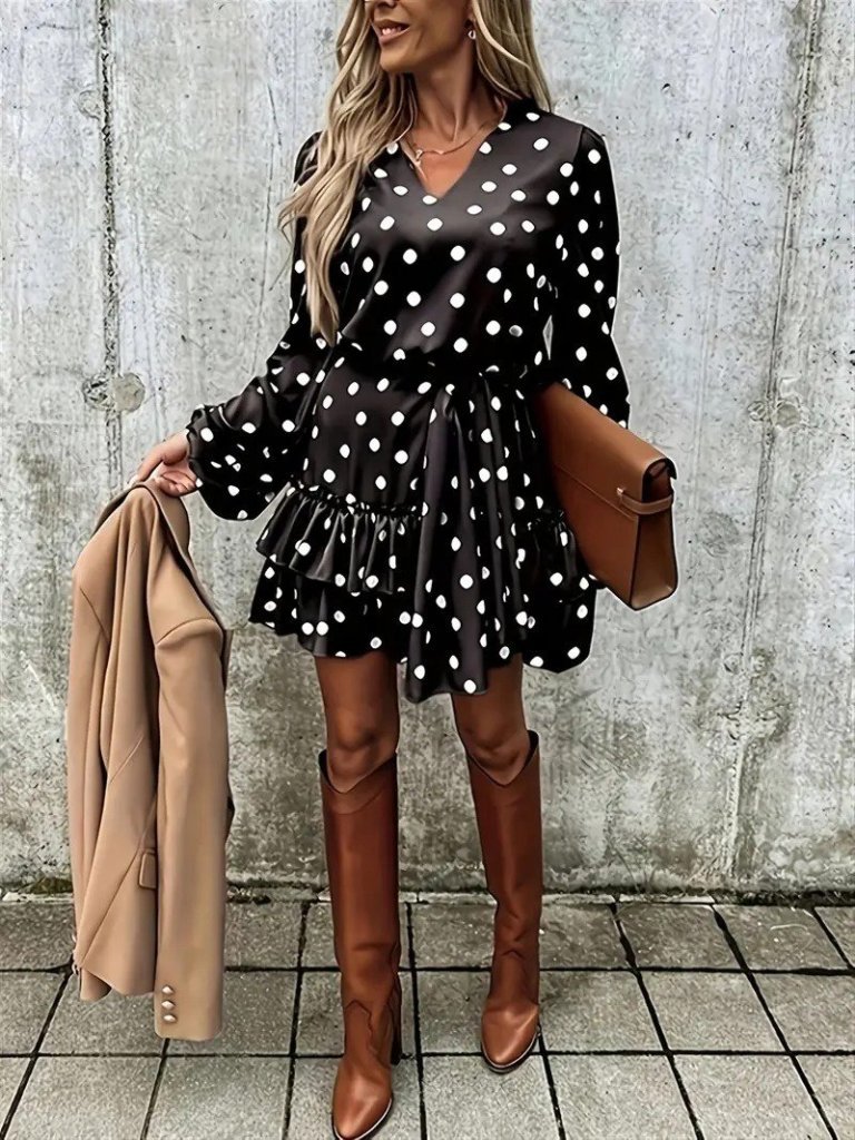 Kadın Uzun Kollu V Yakalı Belden Kuşaklı Puantiyeli Mini Modal Elbise - Görsel 2