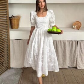 Beyaz Balon Kollu Brode Elbise