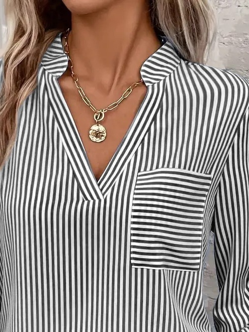 Kadın Uzun Kollu V Yakalı Cepli Dokuma Gömlek - Görsel 2