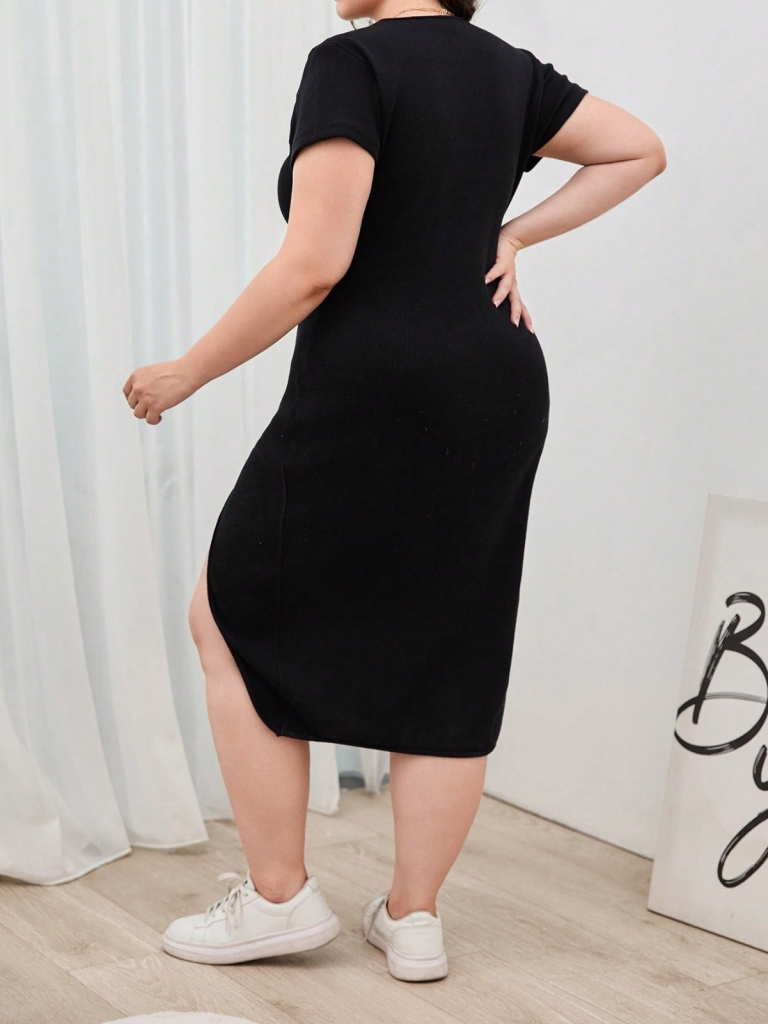 Kadın Büyük Beden Kısa Kollu Yanı Yırtmaçlı Bisiklet Yaka Viskon Elbise - Görsel 4