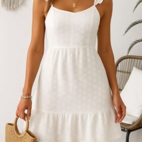 Kadın Omuz Askılı Eteği Volan Detay Brode Elbise