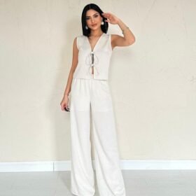 Bej Önü Fiyonklu Keten Takım