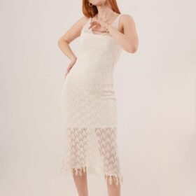 Ajurlu V Yaka Püskül Detaylı Krem Elbise