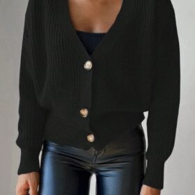 Kadın önü Düğmelitriko Hırka