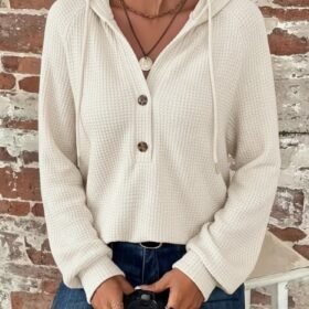 Kadın Uzun Kollu Kapşonlu önü Düğmeli Ve Bağcıklı Waffle Bluz