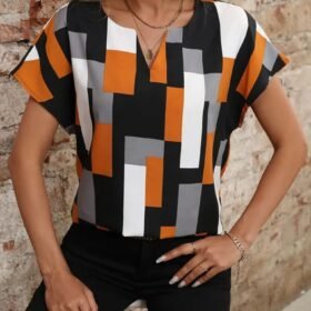 Kadın Kısa Kollu V Yakalı Yarasa Kollu Atlas Bluz