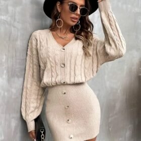 Kadın Uzun Kollu V Yakalı önden Düğmeli Kısa Triko Elbise